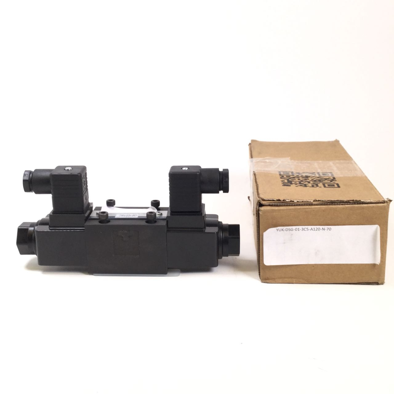 Yuken DSG-01-3C5-A120-N-70 1/8 Solenoid Operated Directional Valve ventil New NFP