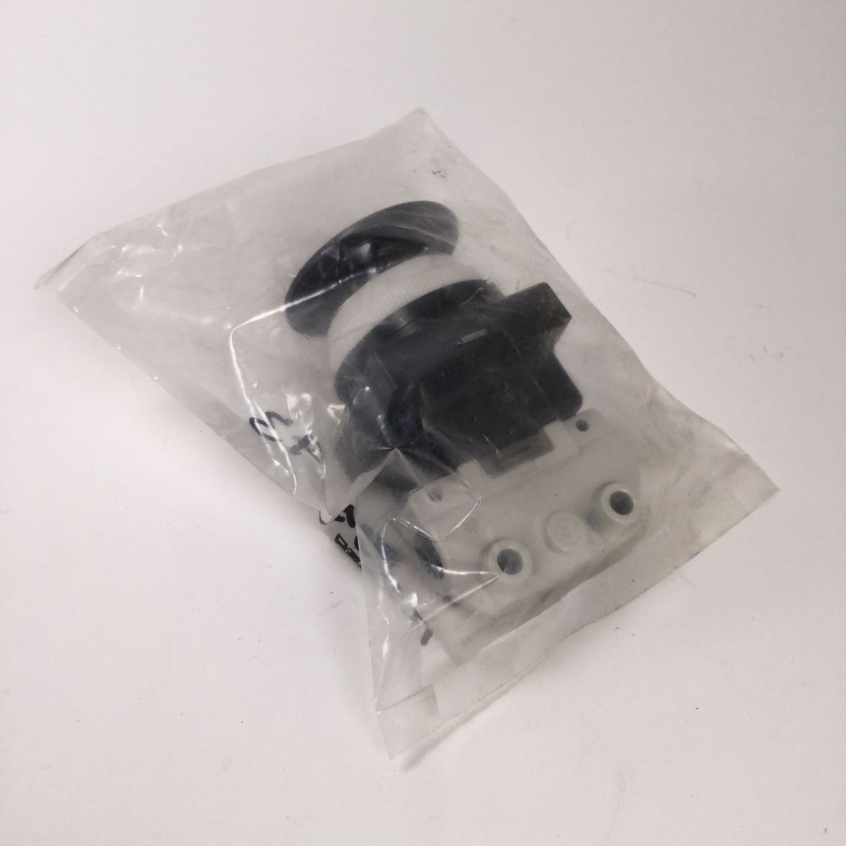 Smc VM130-F01-30BA Valve ventil 3/2 New NFP Sealed