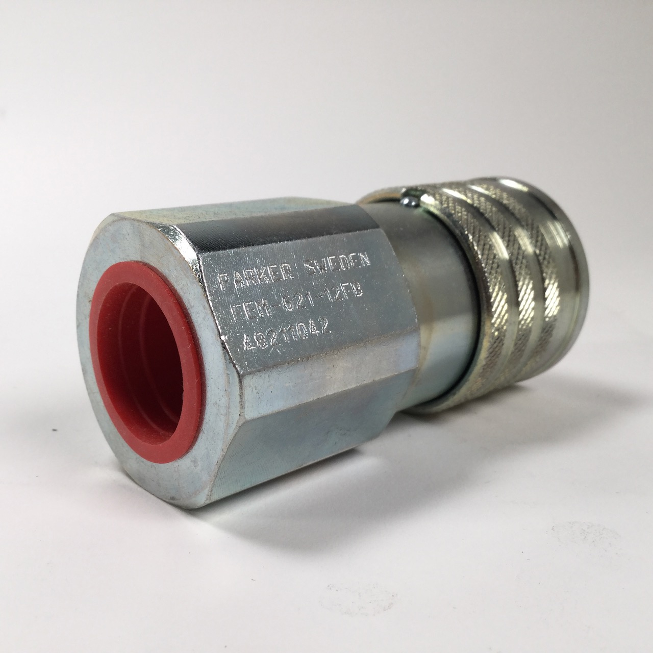 Parker FEM-621-12FB Hydraulic Quick Couplings Used UFP