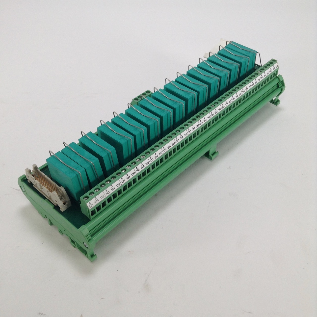 Phoenix Contact 2974891 output extension UMK-16 RELS/KSR-G24/21/E/PLC Used UMP