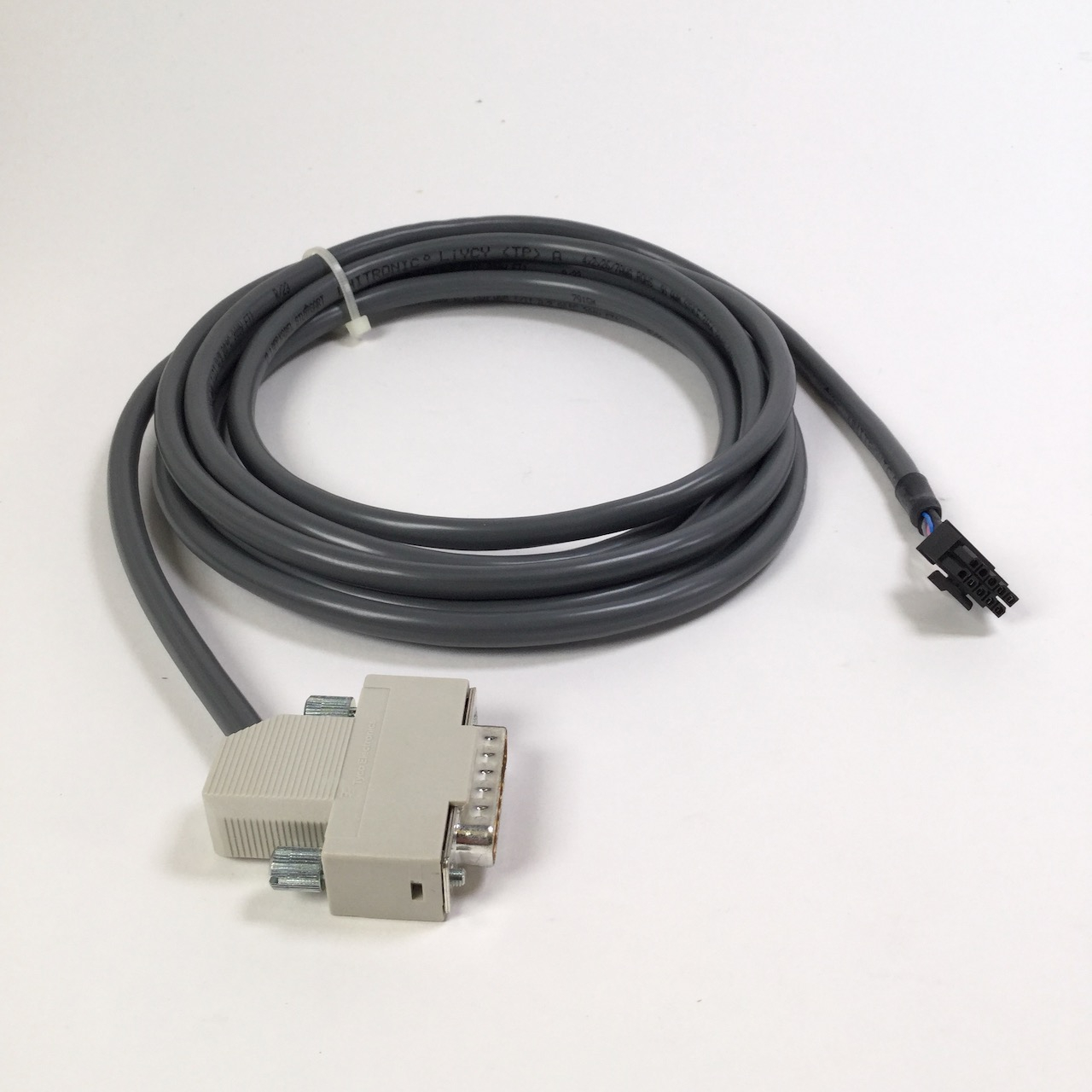 Schneider Electric VW3M8203R30 LXM05 ESIM to CAY cable 3M New NMP