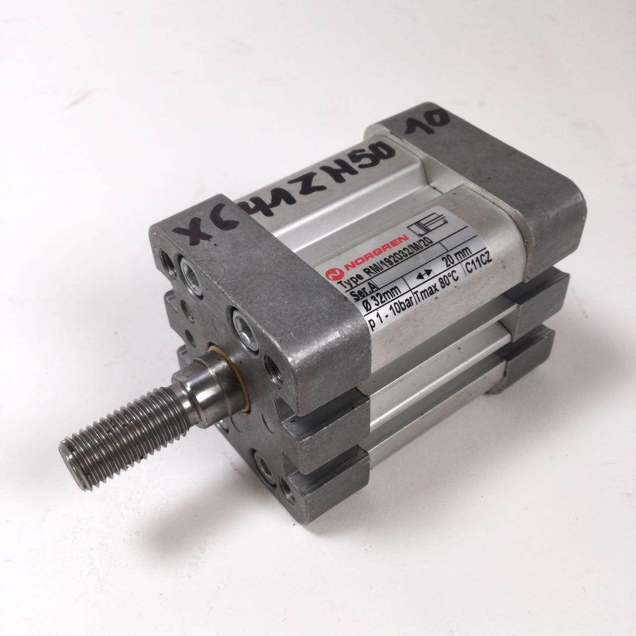 Norgen RM/192032/M/20 Compact Cylinder Bore Ø32 stroke 20 Used UMP