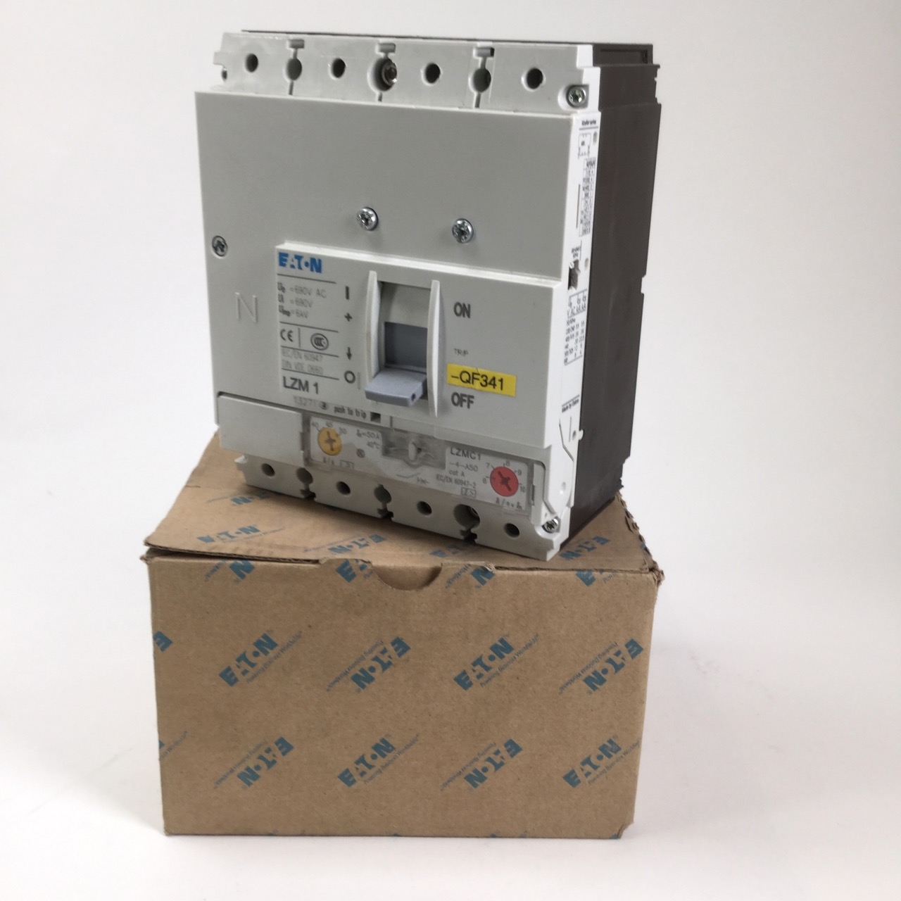 Eaton LZMC1-4-A50 Circuit-breaker 4p 50A Leistungsschalter New NFP