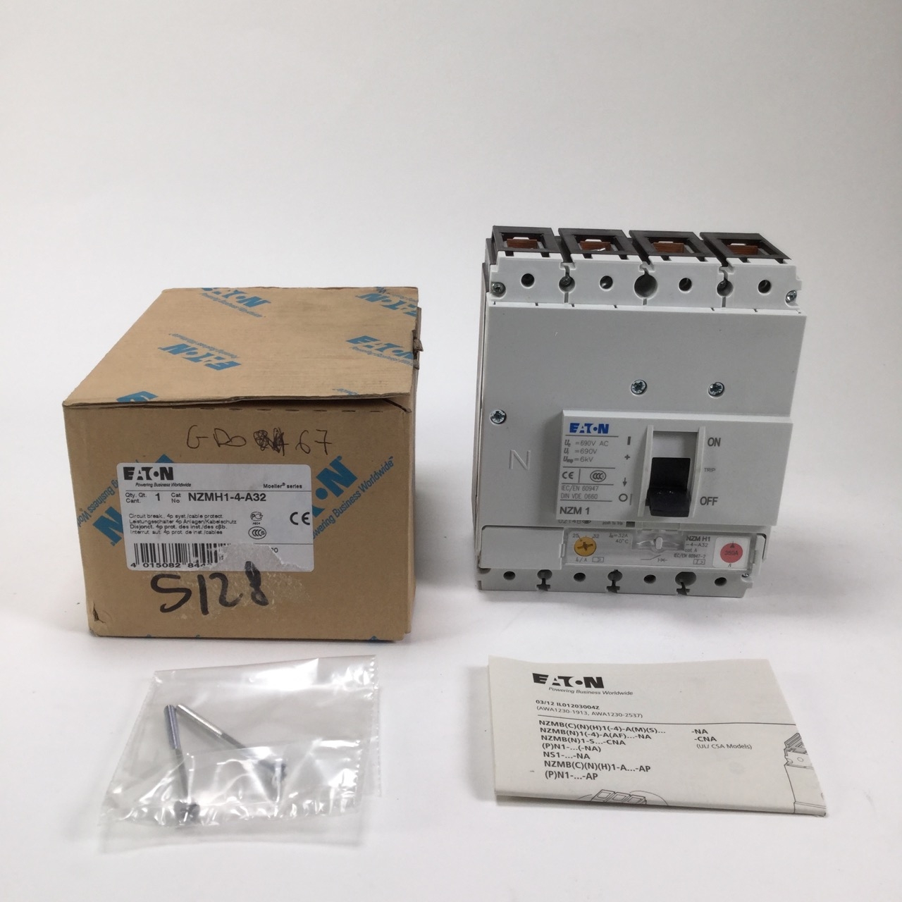 Eaton NZM H1-4-A32 Circuit Breaker Leistungsschalter NSMH1 4p New NFP