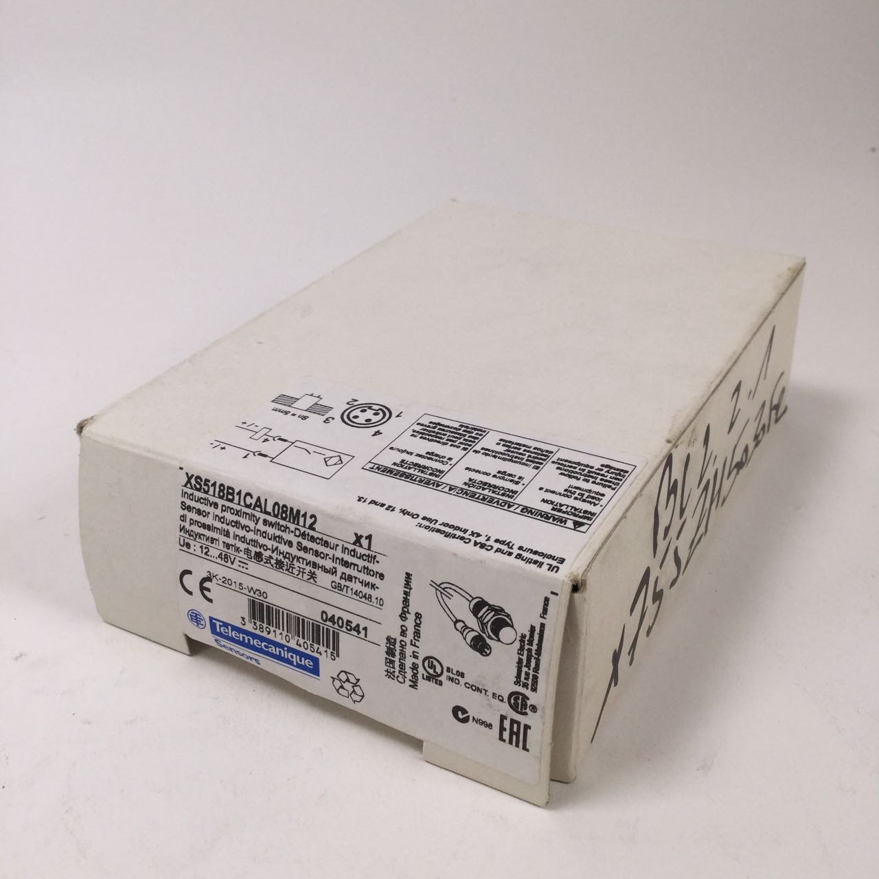 Telemecanique XS518B1CAL08M12 inductive proximity switch New NFP