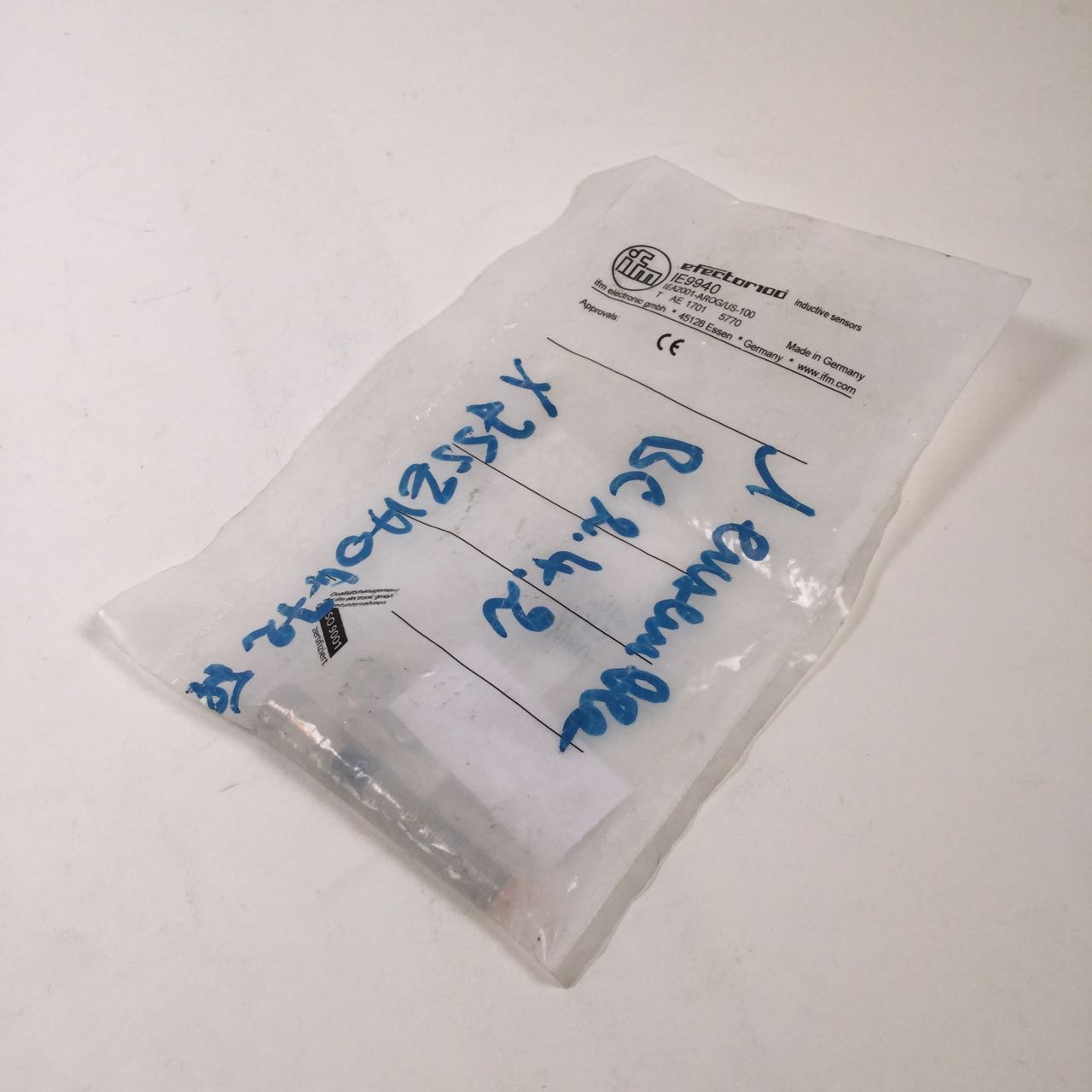 Ifm Electronic IE9940 Inductive sensor IEA2001-AROG/US-100 New NFP Sealed